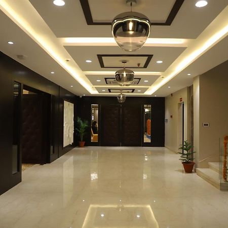 The Royal Class Hotel قاليور المظهر الخارجي الصورة