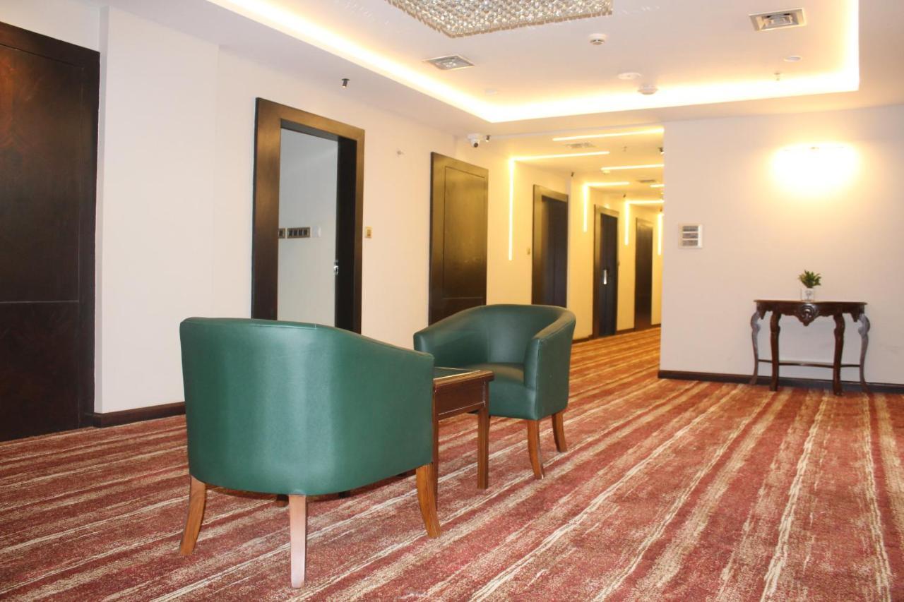 The Royal Class Hotel قاليور المظهر الخارجي الصورة