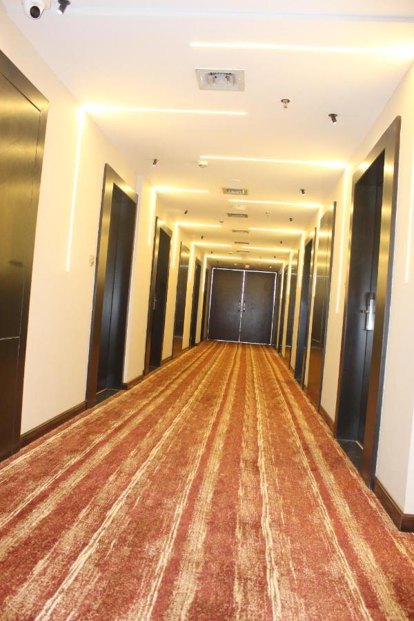 The Royal Class Hotel قاليور المظهر الخارجي الصورة
