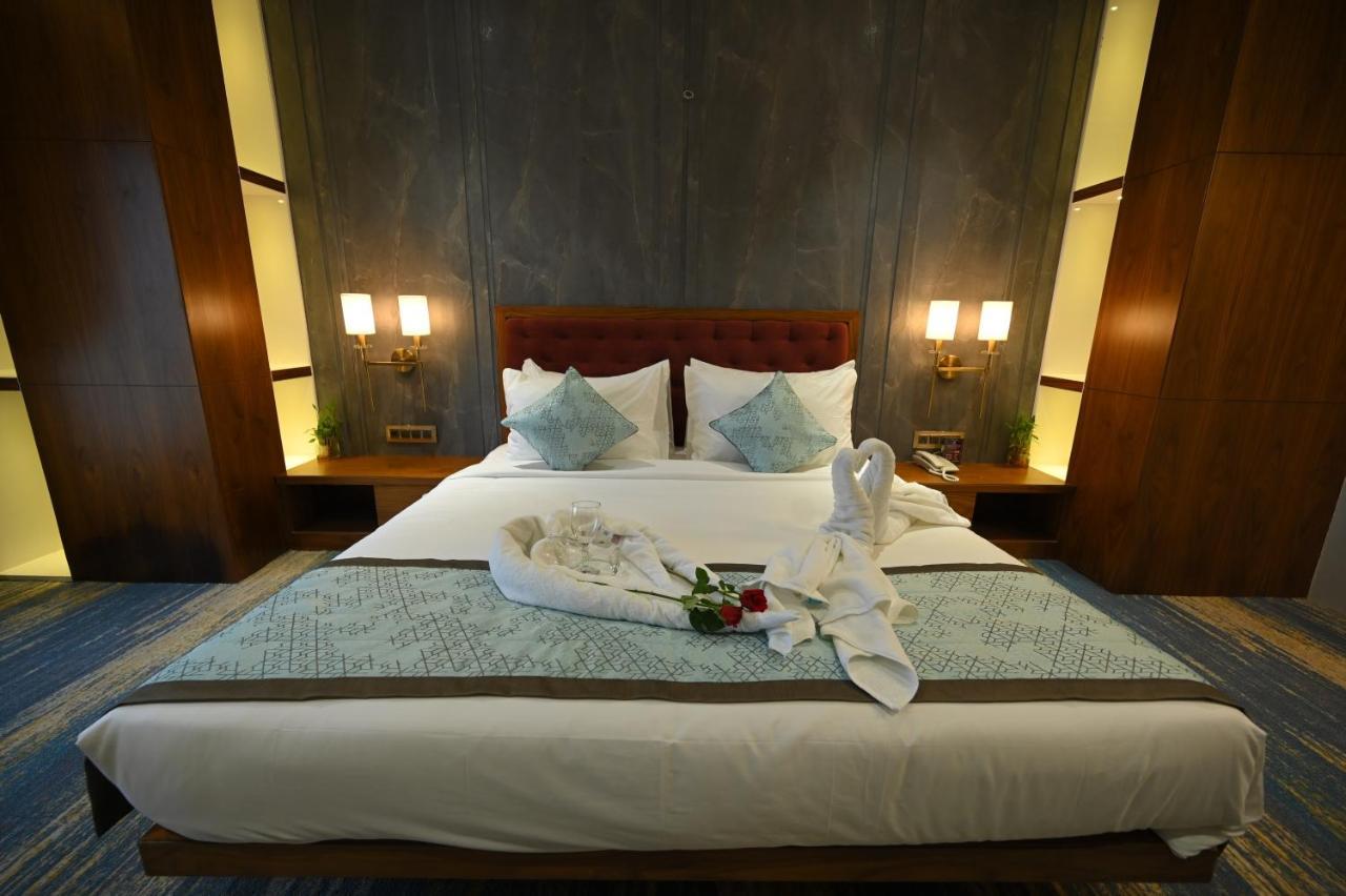 The Royal Class Hotel قاليور المظهر الخارجي الصورة