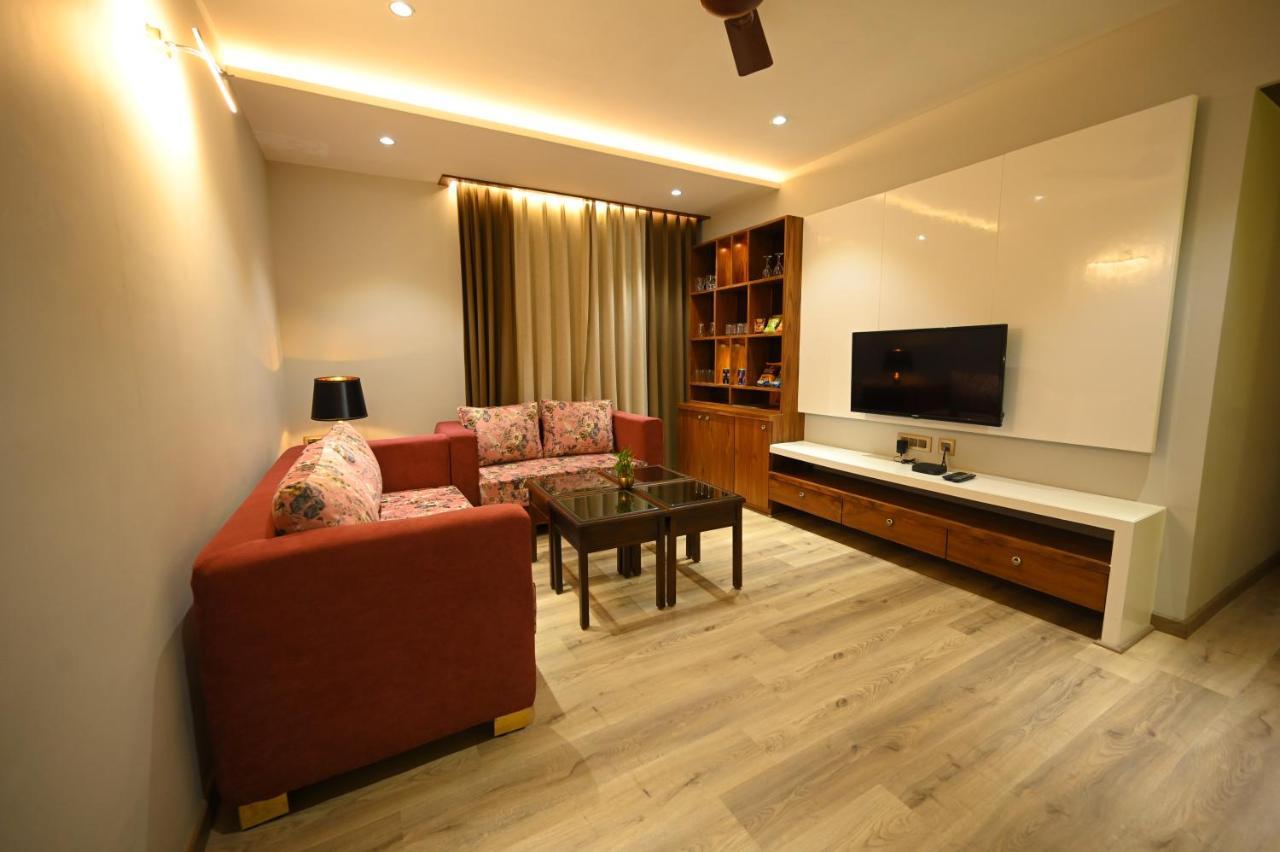 The Royal Class Hotel قاليور المظهر الخارجي الصورة
