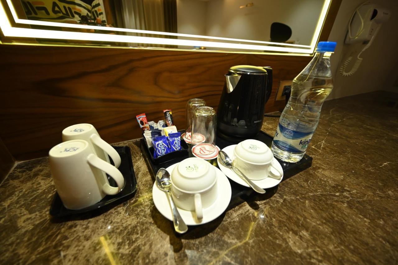The Royal Class Hotel قاليور المظهر الخارجي الصورة